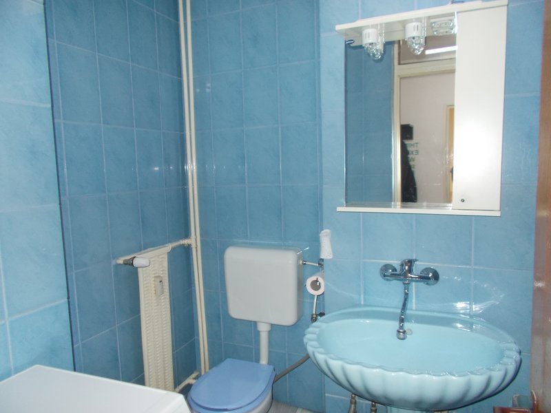 Piata Muncii, metrou, garsoniera inchiriere