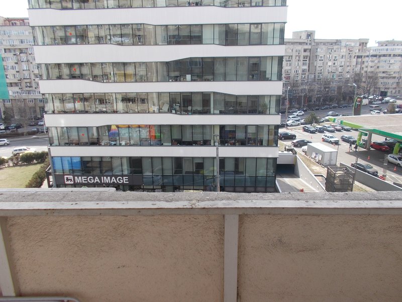 Piata Muncii, metrou, garsoniera inchiriere